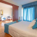 Checkin Hotel