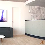 Checkin Hotel
