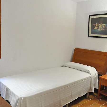 Szálloda Checkin Torredembarra