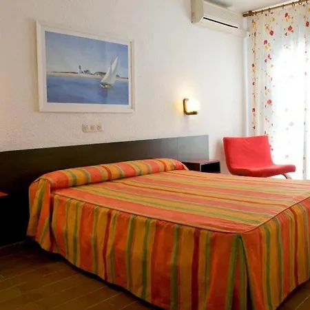 Szálloda Checkin 3*