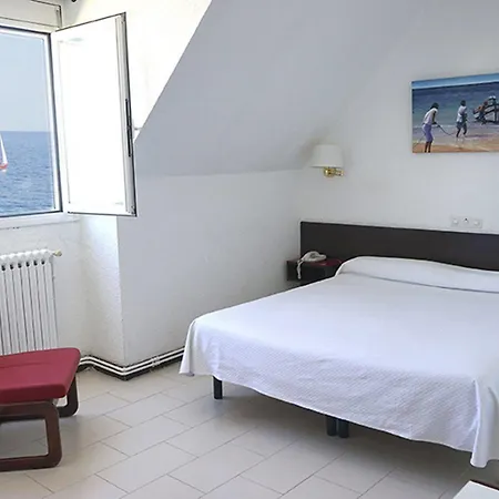 Checkin 3* Torredembarra