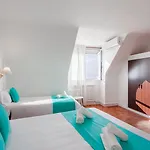 Checkin Hotel 3*