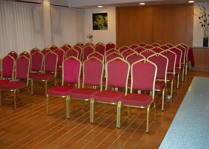 Checkin 酒店 托里代巴拉